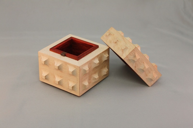 Wedding ring box